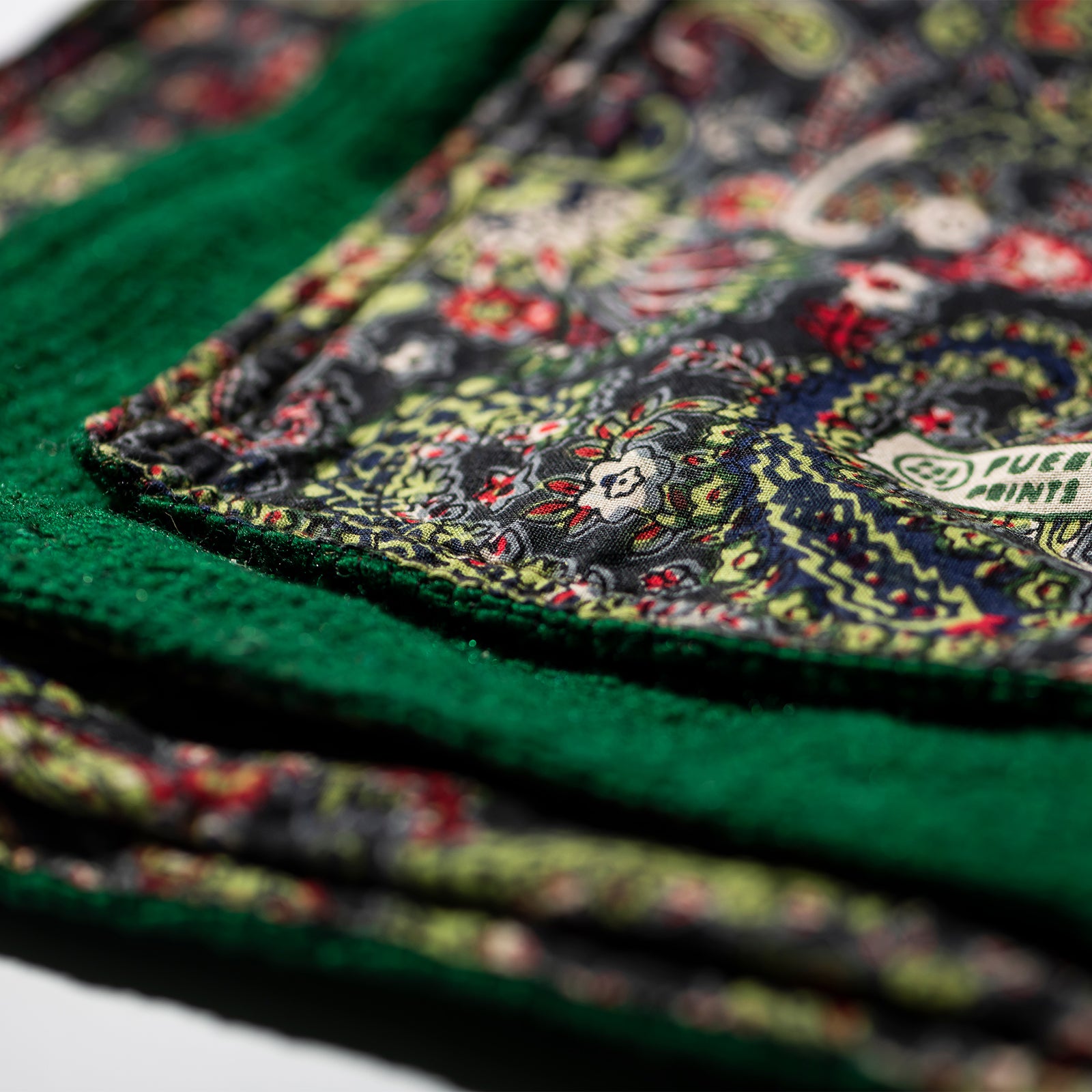 REVERSIBLE NAP MAT / PAISLEY x GREEN – PUEBCO ONLINE STORE