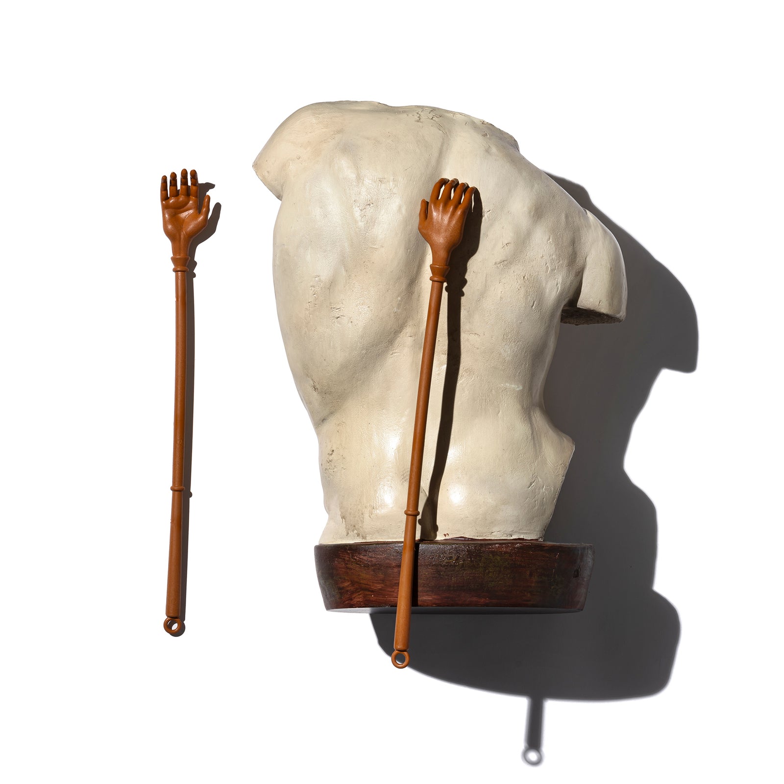 HAND SHAPED BACK SCRATCHER – PUEBCO ONLINE STORE