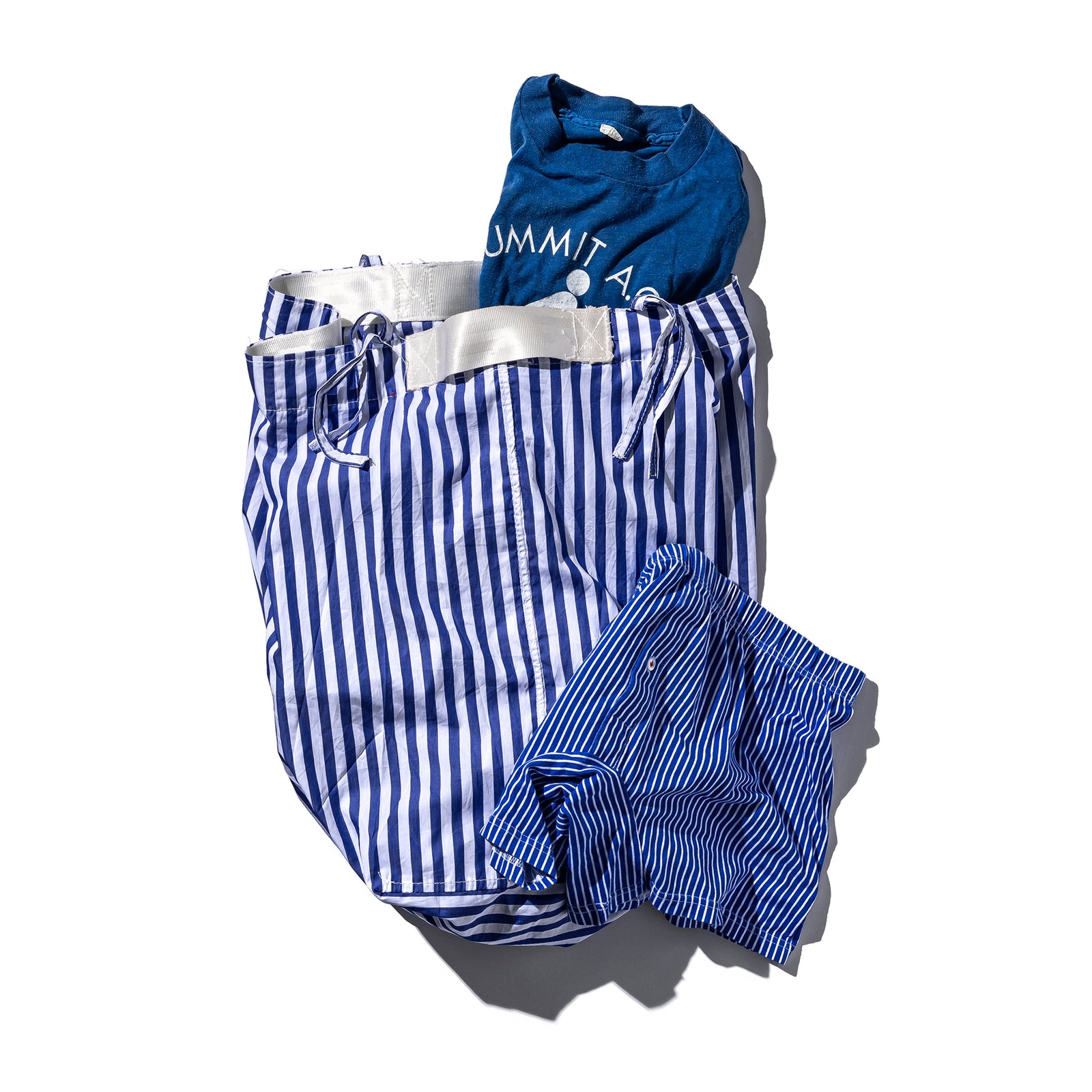 SHIRT FABRIC FOLDING LAUNDRY BASKET / Blue Narrow Stripe – PUEBCO