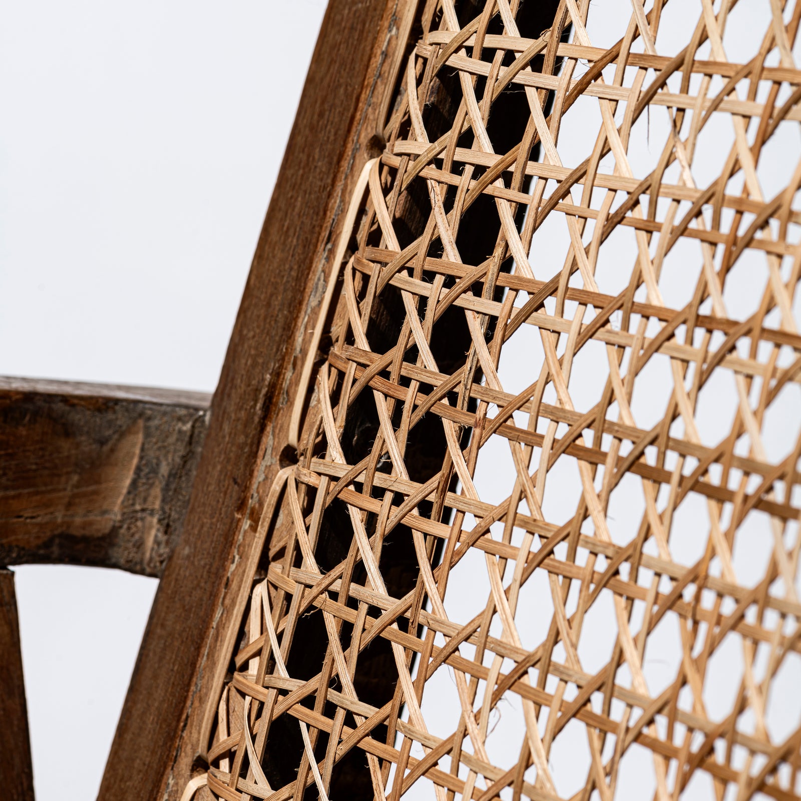 ヴィンテージ切株チェア VINTAGE WOODEN CANE CHAIR – PUEBCO ONLINE STORE