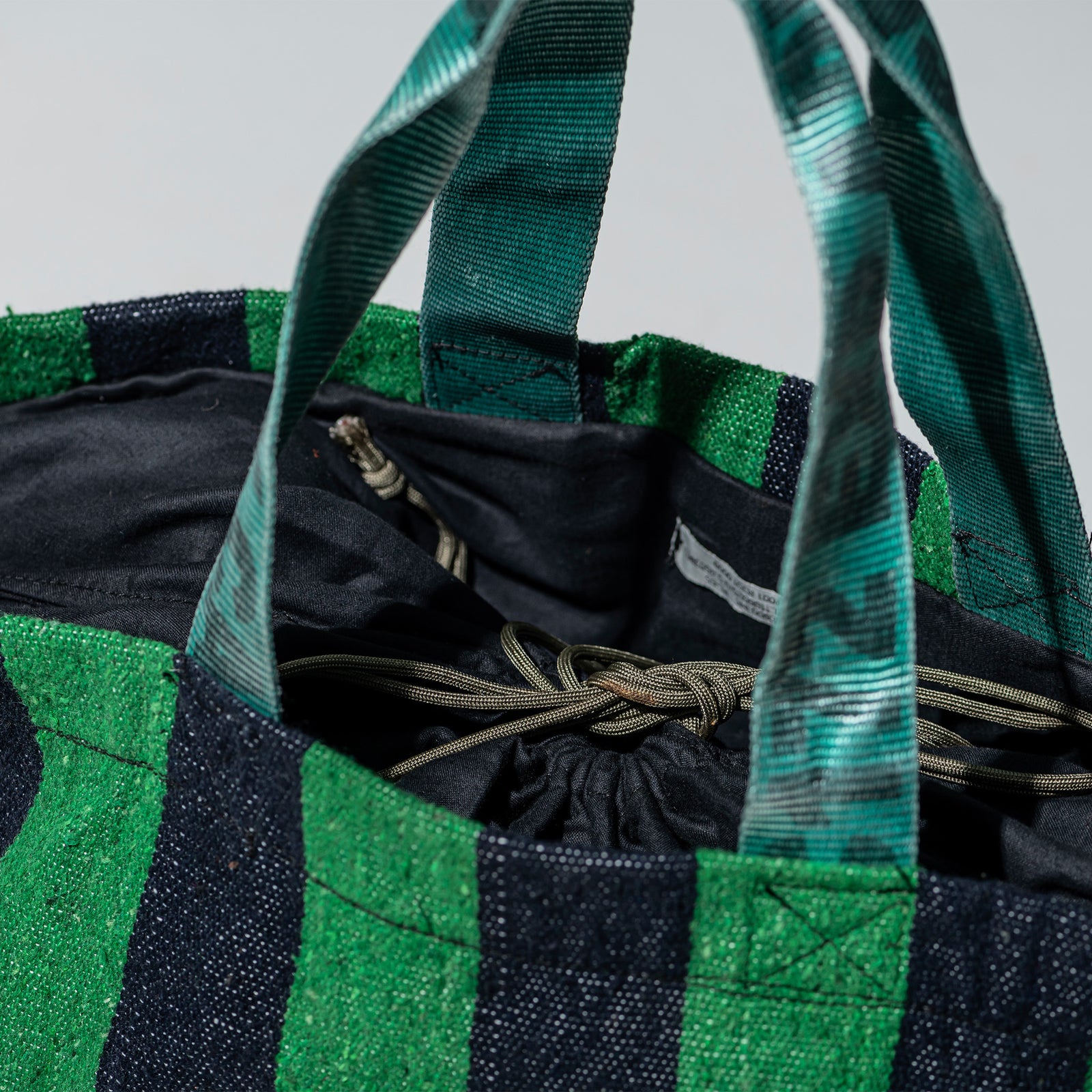 RUG BAG / Green x Navy Blue – PUEBCO ONLINE STORE