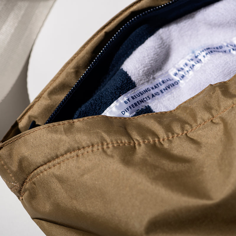 RUBBERIZED FABRIC BAG W/ZIPPER