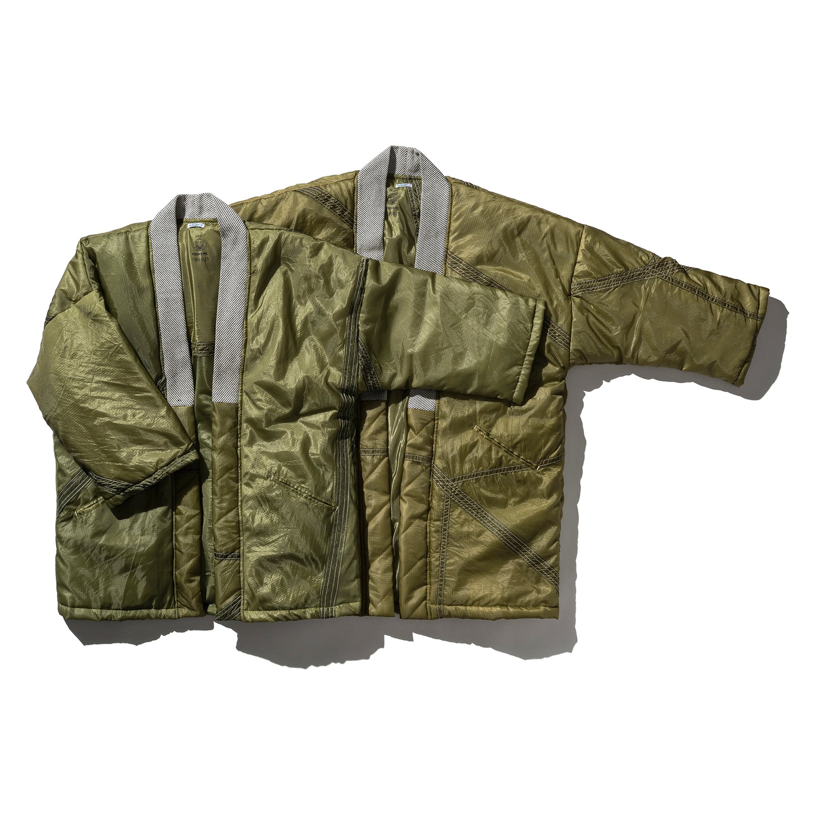 ホアン　パコ HANTEN JACKET: VINTAGE PARACHUTE / Olive – PUEBCO ONLINE STORE