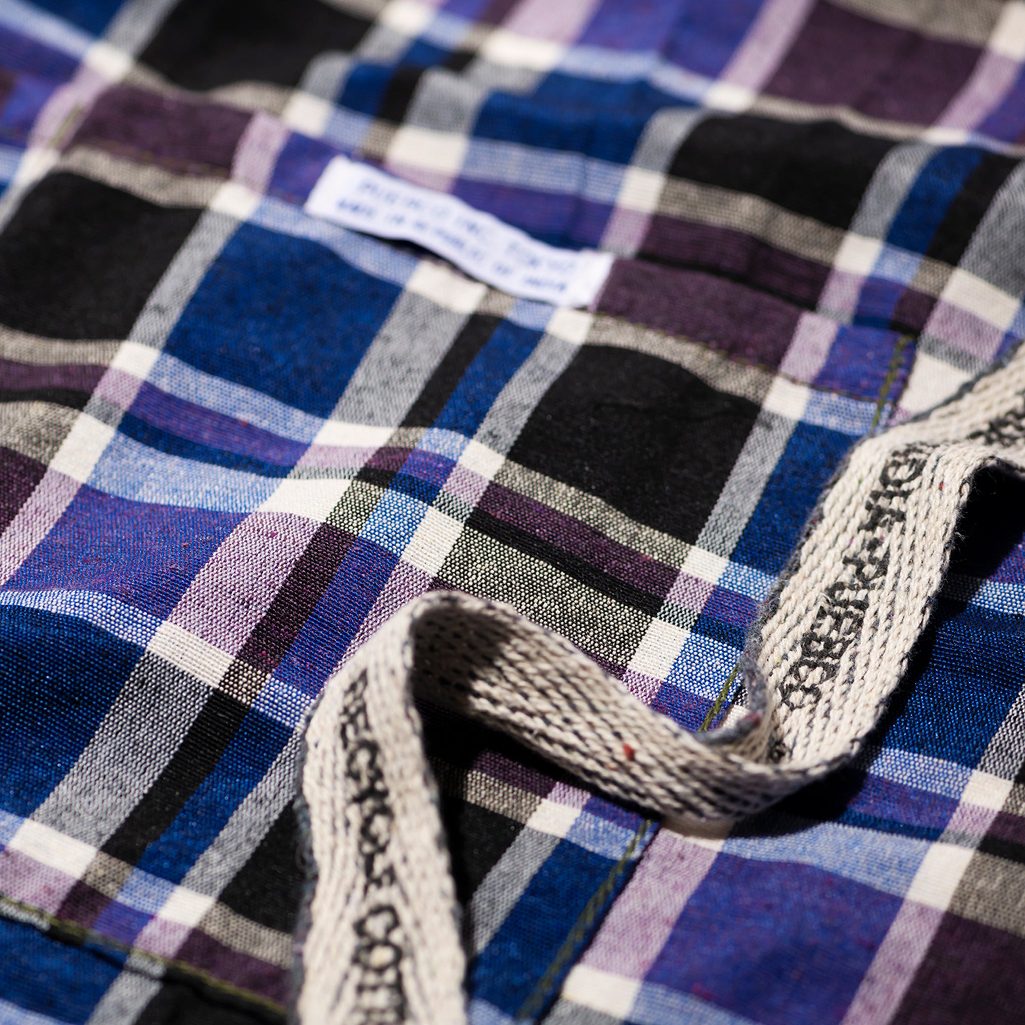 RECYCLE COTTON CHECK APRON / Blue PUEBCO ONLINE STORE