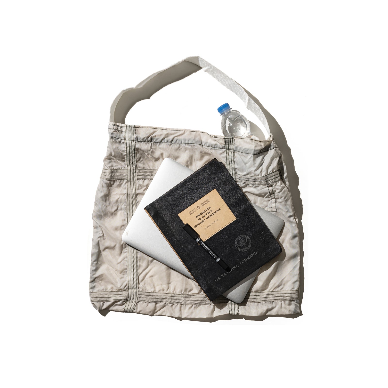 VINTAGE PARACHUTE LIGHT BAG / White – PUEBCO ONLINE STORE